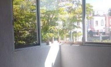 CASA EN RENTA FRACCIONAMIENTO VILLA FONTANA RESIDENCIAL EN ESQUINA 3 RECAMARAS AREAS VERDES