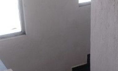 CASA EN RENTA FRACCIONAMIENTO VILLA FONTANA RESIDENCIAL EN ESQUINA 3 RECAMARAS AREAS VERDES