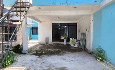 Casa en venta en Chalco Centro: invierte en una propiedad con gran potencial y plusvalía en aumento- 3 recamaras, 3 baños