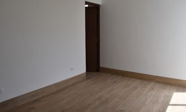 Residencial Cumbres: Amplio departamento / Spacious apartment