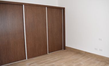 Residencial Cumbres: Amplio departamento / Spacious apartment