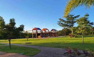 Hermosa y moderna casa nueva en Vía Cumbres / Beautiful New Home