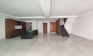 Hermosa y moderna casa nueva en Vía Cumbres / Beautiful New Home