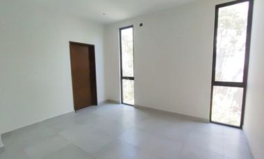 Hermosa y moderna casa nueva en Vía Cumbres / Beautiful New Home