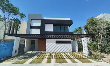 Hermosa y moderna casa nueva en Vía Cumbres / Beautiful New Home