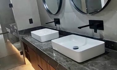 Lagos del Sol: Casa nueva y amplia / New and spacious home