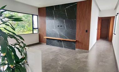 Lagos del Sol: Casa nueva y amplia / New and spacious home