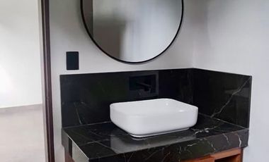 Lagos del Sol: Casa nueva y amplia / New and spacious home