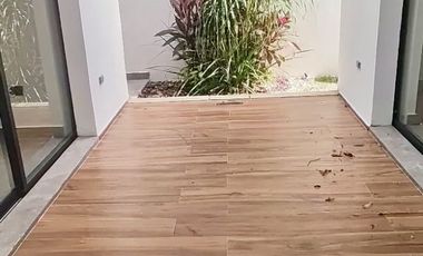 Lagos del Sol: Casa nueva y amplia / New and spacious home