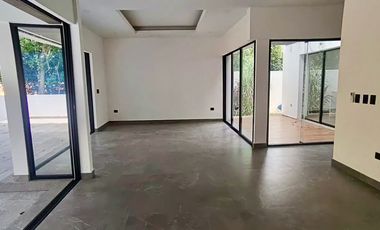 Lagos del Sol: Casa nueva y amplia / New and spacious home