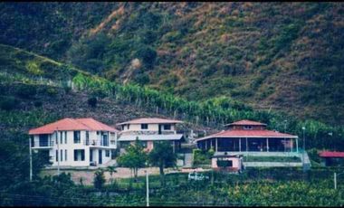 Vendo Quinta en Amaluza - Espindola