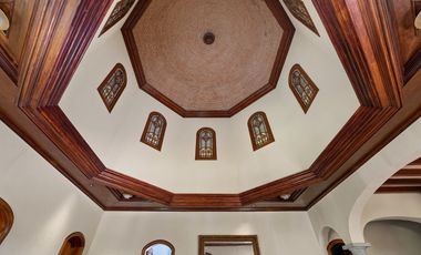 Impresionante casa frente al mar / Impressive beachfront home