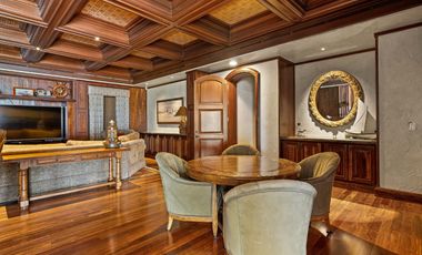 Impresionante casa frente al mar / Impressive beachfront home