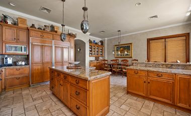 Impresionante casa frente al mar / Impressive beachfront home