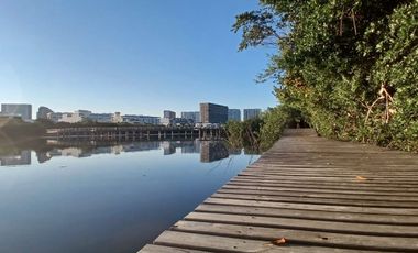 Impresionante casa frente al mar / Impressive beachfront home