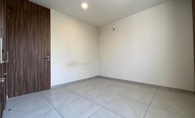 Habitación en renta dentro de casa en condominio, en la zona del Fortín