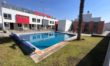 Habitación en renta dentro de casa en condominio, en la zona del Fortín