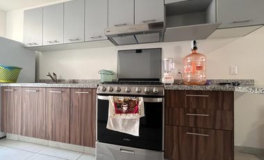 Habitación en renta dentro de casa en condominio, en la zona del Fortín