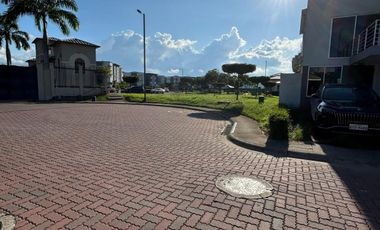 Casa en Alquiler Urbanización La Joya, Daule, La Aurora