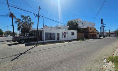 CASA VENTA CERCA UNISON OFFICE DEPOT, Y A UNA CUADRA DEL BLVD ENCINAS EN HERMOSILLO SONORA.