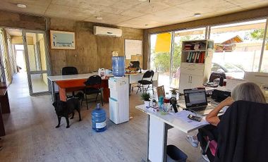 CASA COMERCIAL / OFICINA, SANTA VICTORIA, LA FLORIDA (ROJAS MAGALLANES CON TOBALABA), 274/1.240 m2