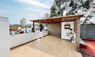Se renta casa tres recamaras con roof Garden vistas altozano