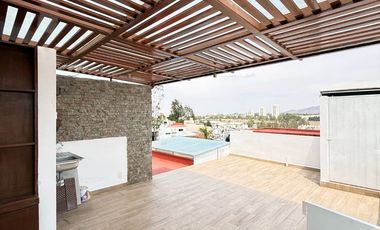 Se renta casa tres recamaras con roof Garden vistas altozano