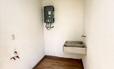Se renta casa tres recamaras con roof Garden vistas altozano