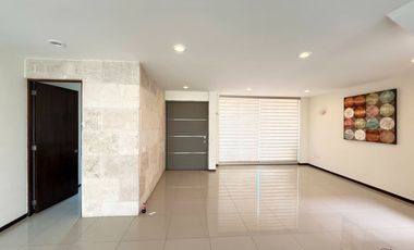 Se renta casa tres recamaras con roof Garden vistas altozano