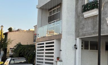 CASA EN RENTA EN FRACC VIÑEDOS SEMIAMUEBLADA