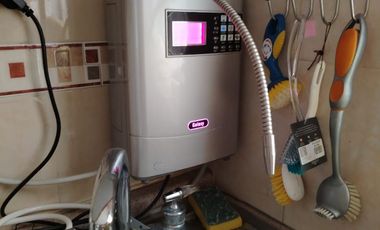 Recamara amueblada, con baño independiente, acceso  a lavadora , secadora y todo el departamento