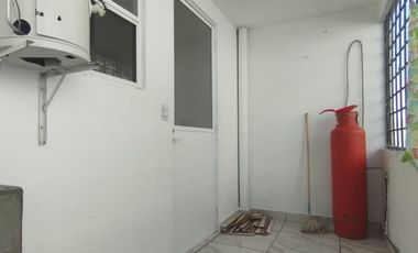 Dpto. en Renta Héroes de León, 2da planta, en excelentes condiciones.