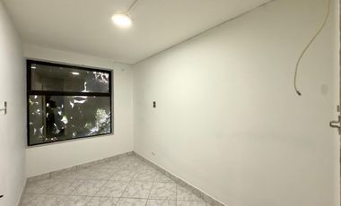 Se arrienda departamento céntrico 3 piezas, 2 baños y estacionamiento, Curicó