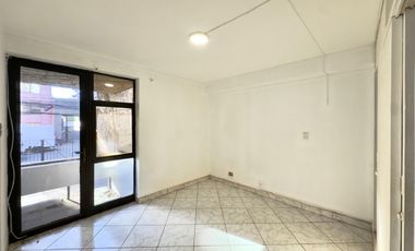 Se arrienda departamento céntrico 3 piezas, 2 baños y estacionamiento, Curicó