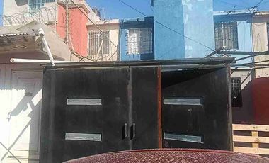 Bonita casa de 2 pisos