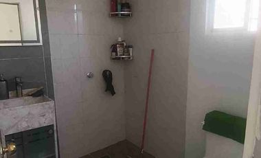 Bonita casa de 2 pisos