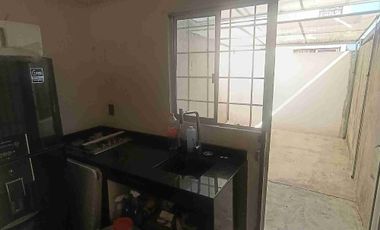 Bonita casa de 2 pisos