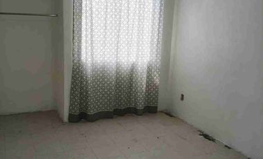 Bonita casa de 2 pisos