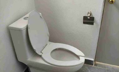 Bonita casa de 2 pisos