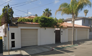 VENTA DE CASA EN LA COLONIA CENTRO EN TIJUANA EN BAJA CALIFORNIA
