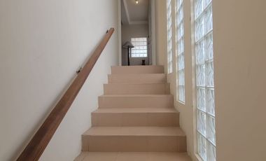 En alquiler estrategico departamento en sector UEES, El Tornero, Samborondon