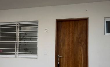 CASA EN VENTA JARDINES DE LA PAZ 3 RECAMARAS C BAÑO COMPLETO Y VESITDOR
