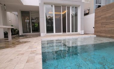 En alquiler lujosa y moderna casa al lago en Isla del Rio, Isla Mocoli, Samborondon