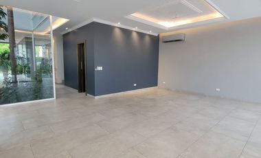 En alquiler lujosa y moderna casa al lago en Isla del Rio, Isla Mocoli, Samborondon