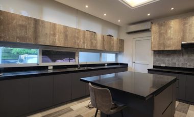 En alquiler lujosa y moderna casa al lago en Isla del Rio, Isla Mocoli, Samborondon