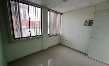 Casa comercial de arriendo sector la mariscal para empresa