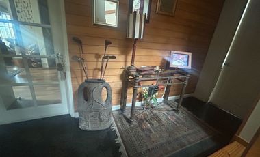 SE VENDE EXCLUSIVA CASA DE 2 PISOS CON PISCINA Y QUINCHO.  SECTOR EL FARO EN PUERTO VARAS