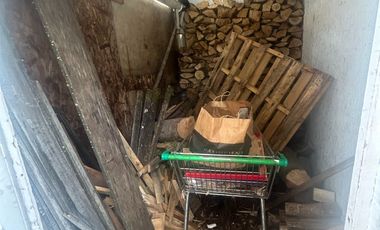 SE VENDE EXCLUSIVA CASA DE 2 PISOS CON PISCINA Y QUINCHO.  SECTOR EL FARO EN PUERTO VARAS