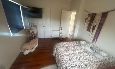 SE VENDE EXCLUSIVA CASA DE 2 PISOS CON PISCINA Y QUINCHO.  SECTOR EL FARO EN PUERTO VARAS