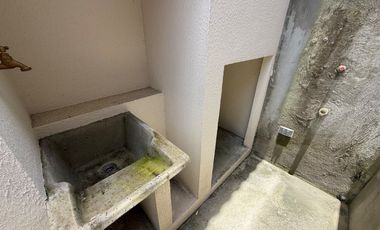 vendo casa de tres dormitorios en urbanización los prados